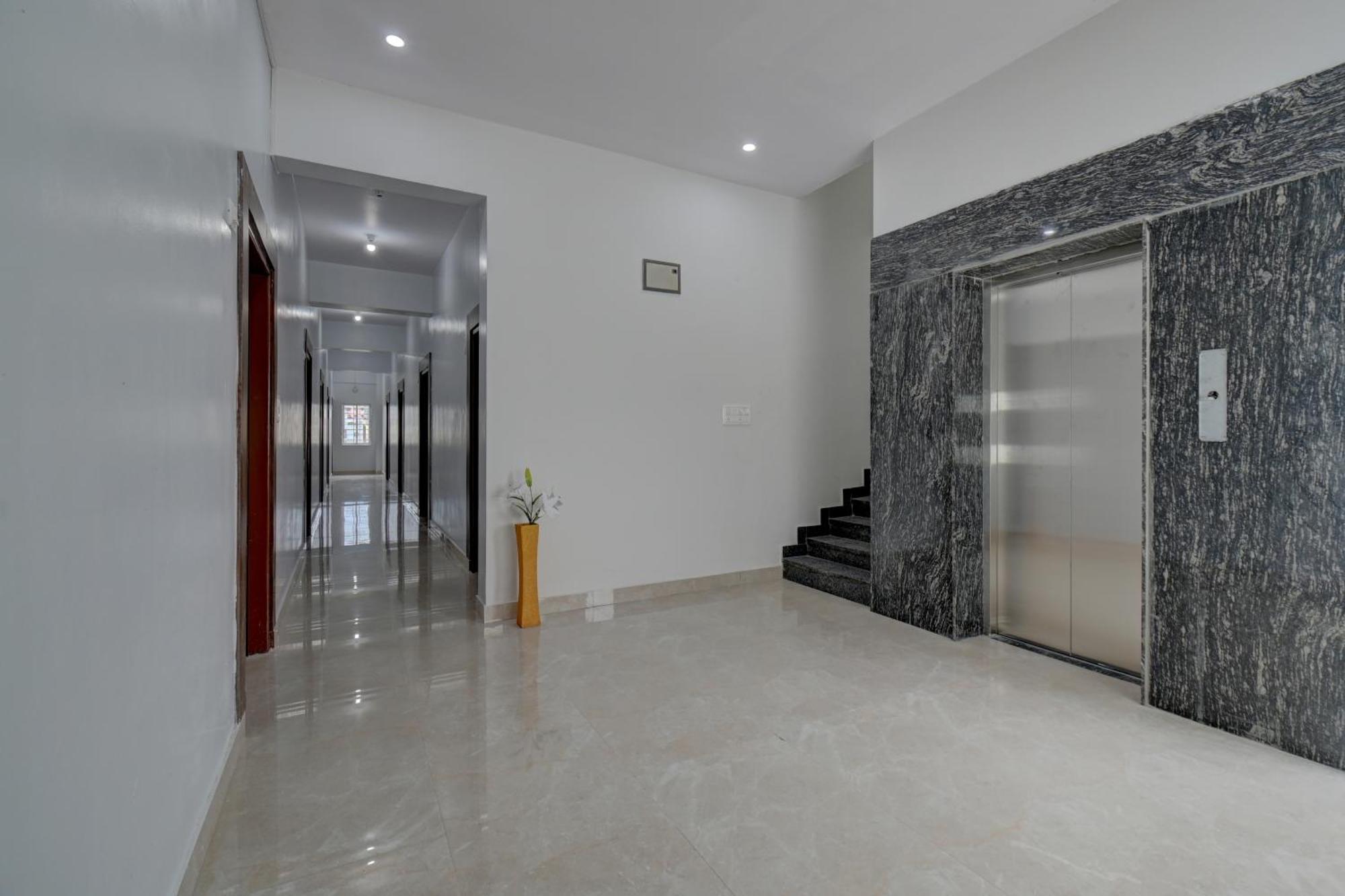 Hotel Cloud 9 Luxury Stay 迈索尔 外观 照片