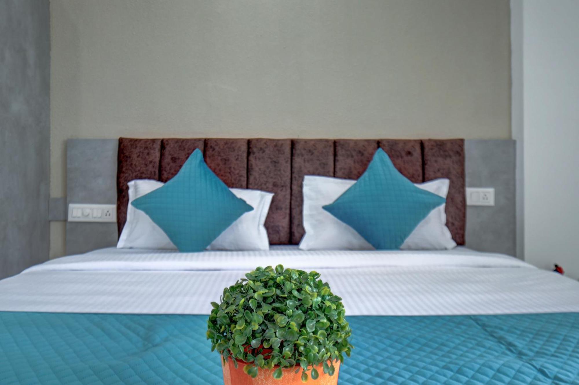 Hotel Cloud 9 Luxury Stay 迈索尔 外观 照片