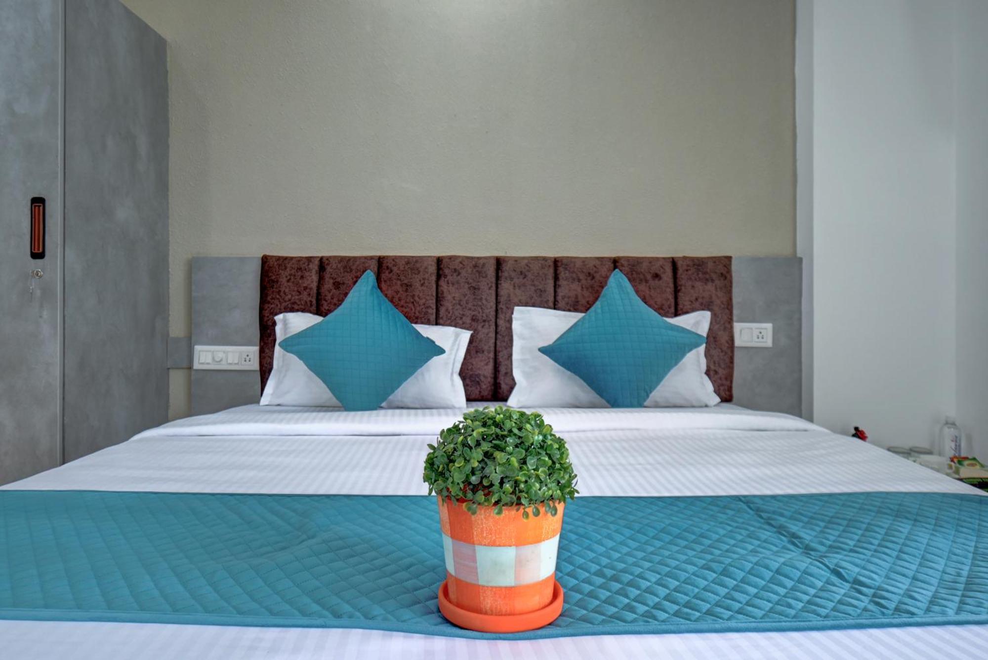 Hotel Cloud 9 Luxury Stay 迈索尔 外观 照片